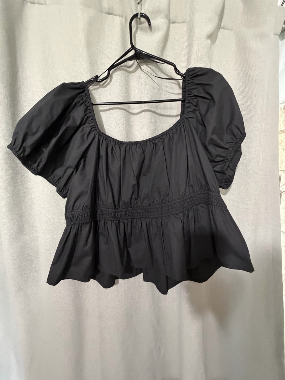 ARULA Black Puff Sleeve Smocked Peplum Top - Picture 2 of 2
